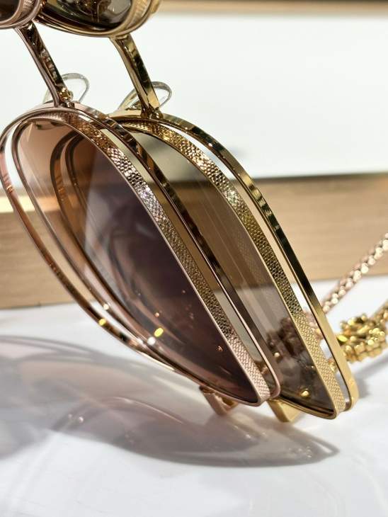 Picture of Roberto Cavalli Sunglasses _SKUfw66573879fw